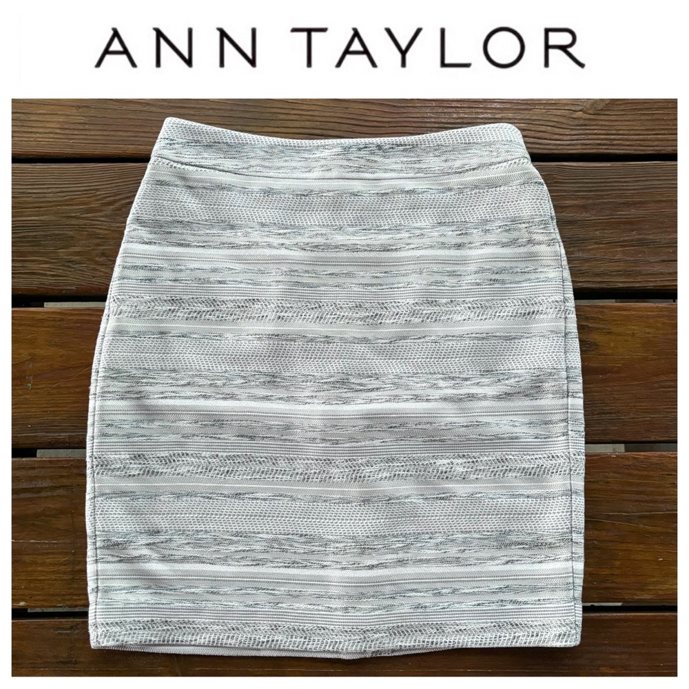 Ann Taylor Grey & White Tweed Skirt Subtle Sheen 4P